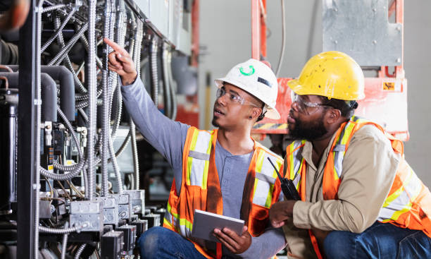Best Local Electrician Companies  in South Hutchinson, KS