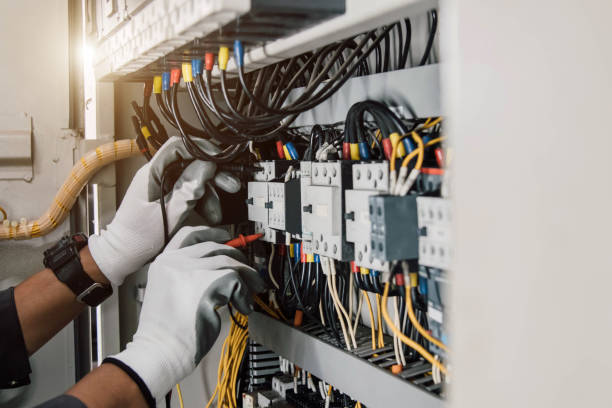Best Circuit Breaker Repair  in South Hutchinson, KS